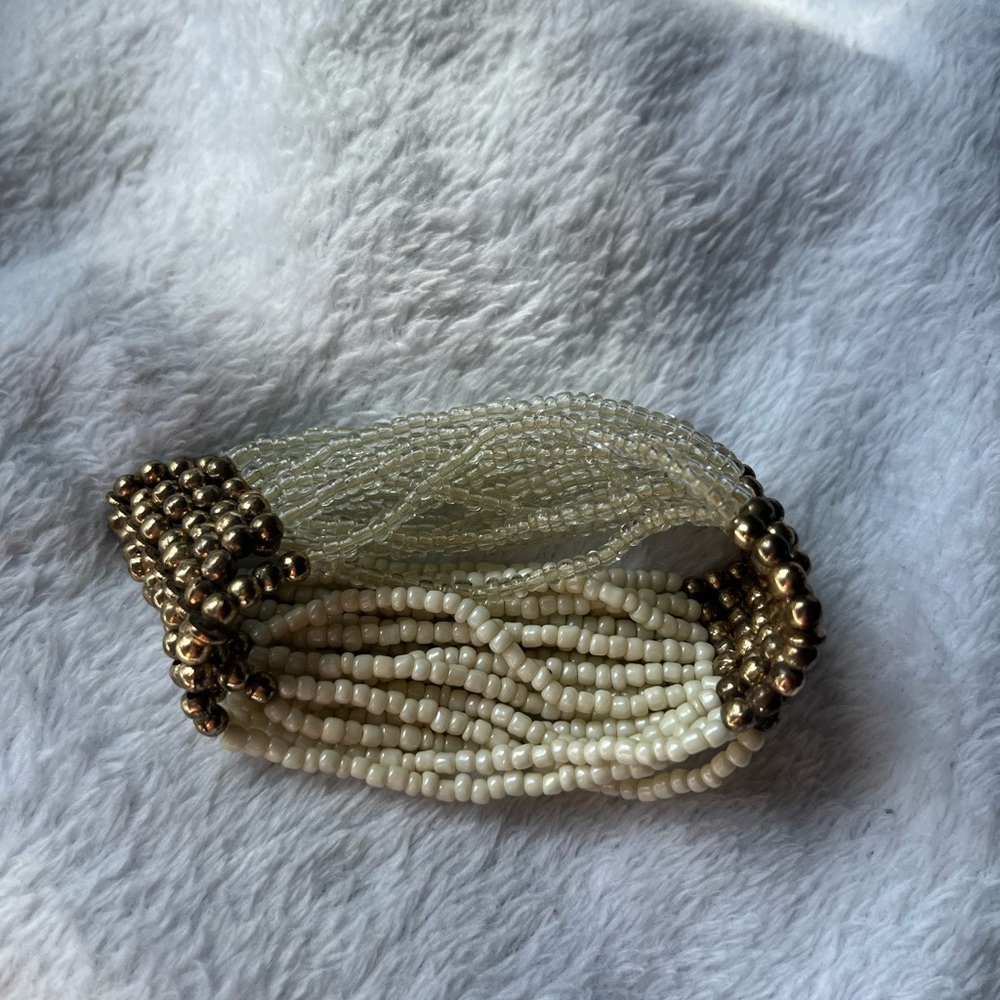 Elegant Gold and Cream Beaded Bracelet Set - Picture 13 of 14